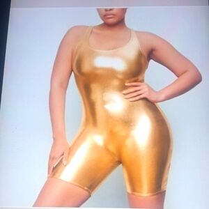 SMALL    SKIMS METALLIC SWIM CYCLE SUIT